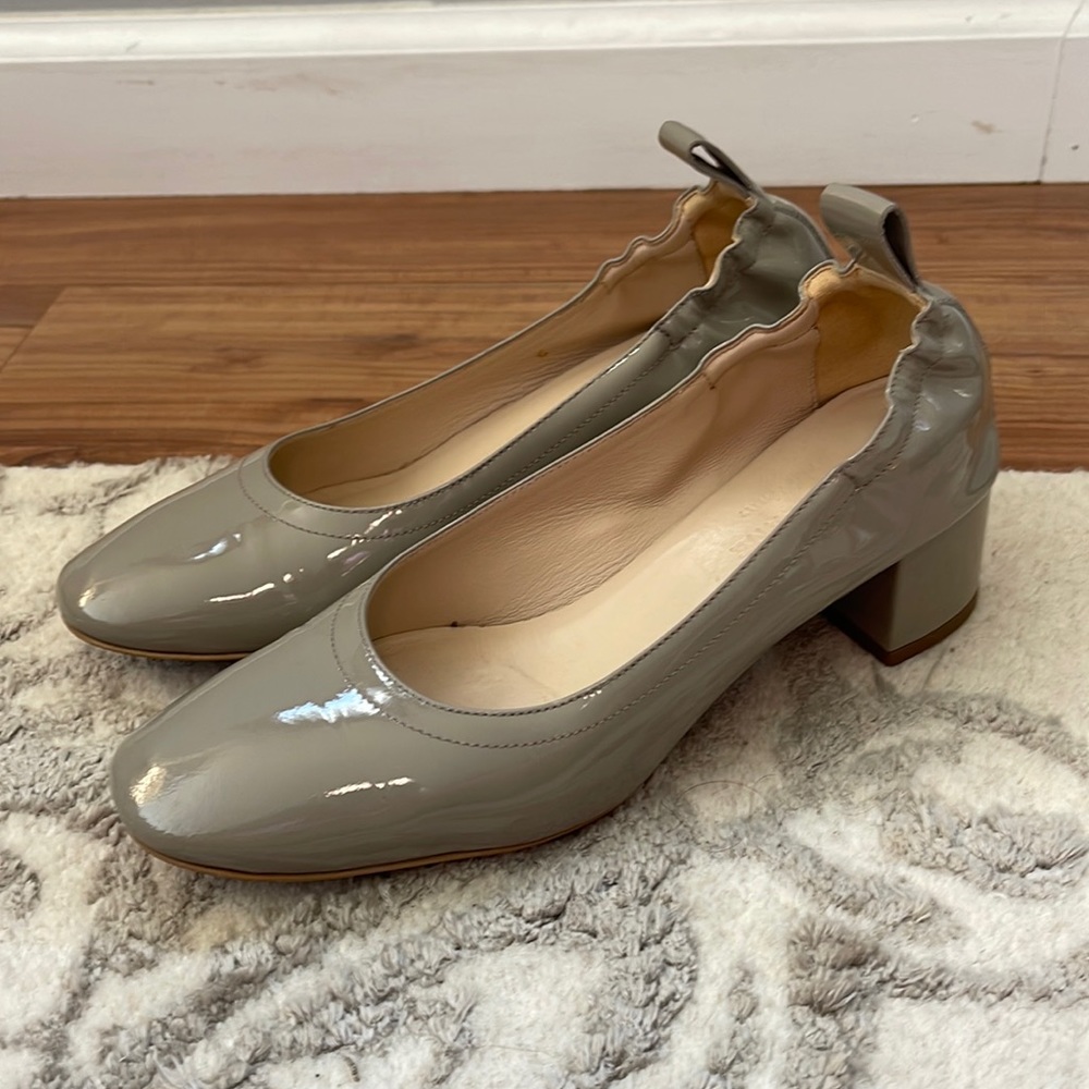 Everlane Day Heel taupe patent  leather size 6